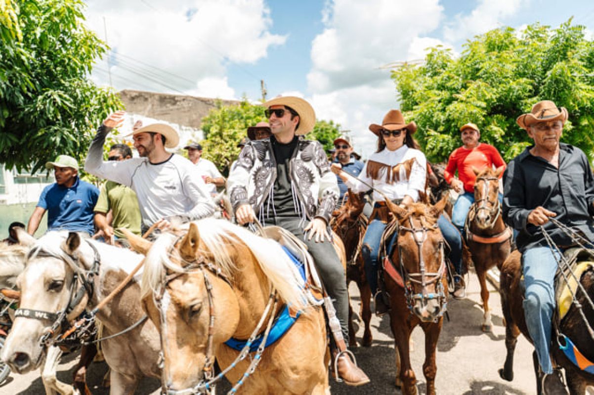 2ª Cavalgada Jacó Félix à Pedra do Chapéu reúne multidão e reforça tradição cultural em Milagres
